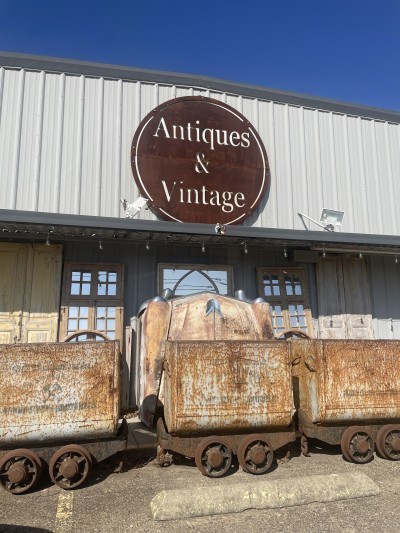 Antiques & Vintage Texas