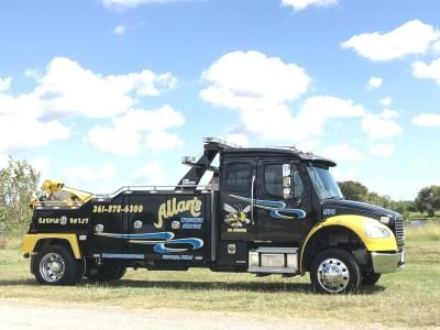 Allan's Wrecker Service, Martinez, Texas