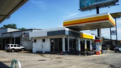 Hollywood Park Automotive, San Antonio, Texas