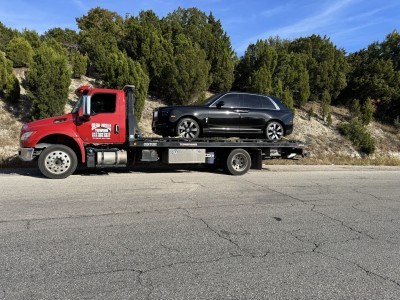 Selena Auto towing