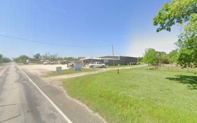 De's Farm and Ranch