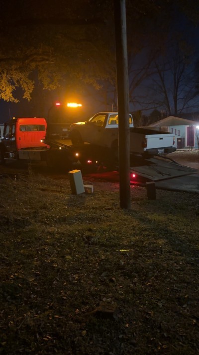 Hatch's Towing & Recobery