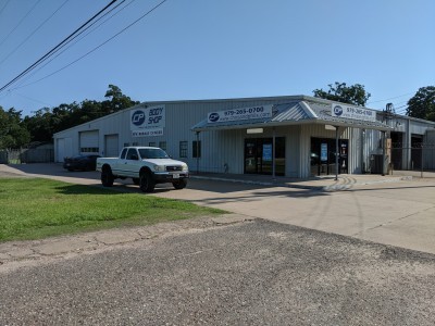 Chris & Phil's Body Shop