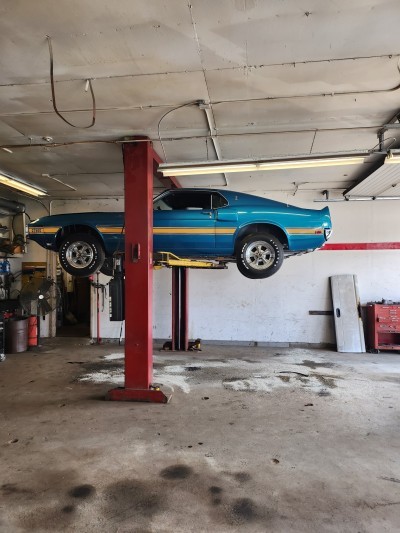 Bergeron's Service Center LLC