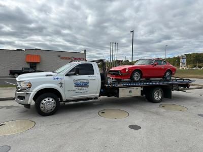 Davis Service and Towing Center