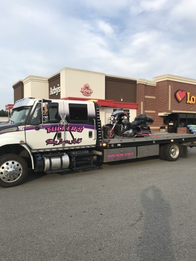 Tucker’s Towing Service LLC