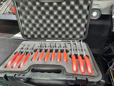 Del's Automotive Service