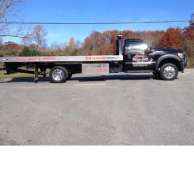 Larry's Wrecker Service, Bolt, West Virginia