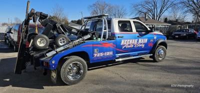 Neenah Main Auto Body & 24 Hour Towing