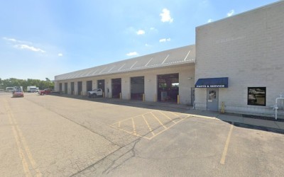 Lynch Truck Center Service
