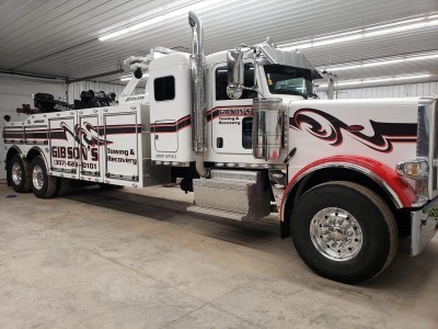 Gibson's Customs Towing LLC