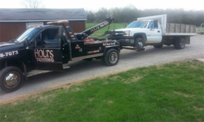 Holt's Towing