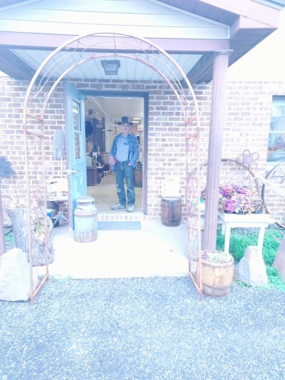 Lone Pine Primitives, Antiques, & Reclaimed