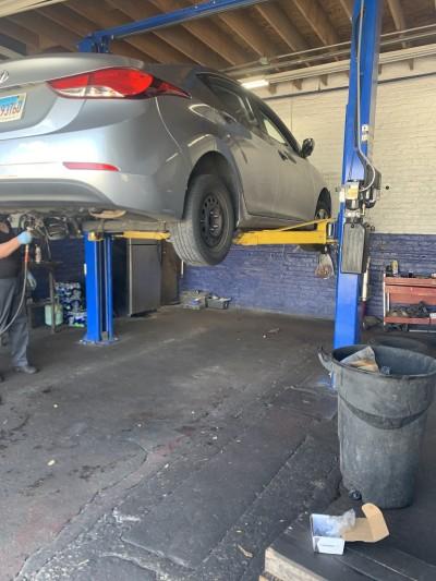George's Automotive Repair, Chicago, Illinois