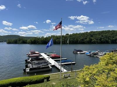 Candlewood Lake Club