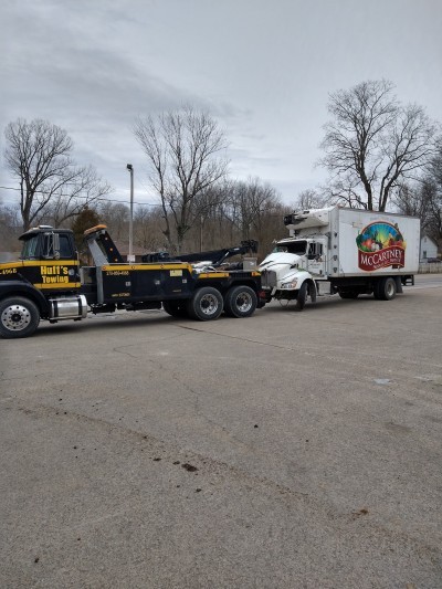Huff's Towing