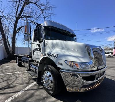 Derricks Towing & Recovery