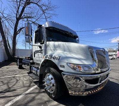 Derricks Towing & Recovery