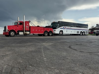Dad's Truck And Auto LLC