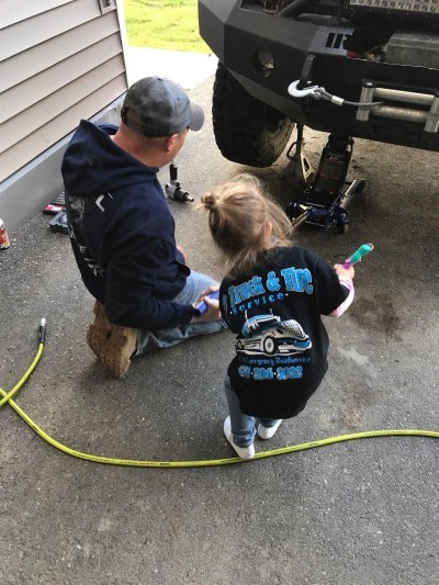 CJ's Truck & Tire Service LLC