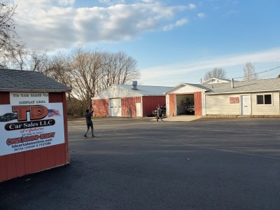 Tom's Body Shop & Auto Sales