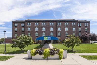 Holiday Inn Express Building 107, Brooklyn, New York