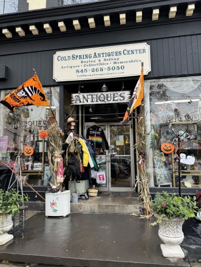 Cold Spring Antiques Center