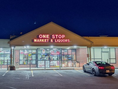 ONE STOP MARKET & LIQUOR