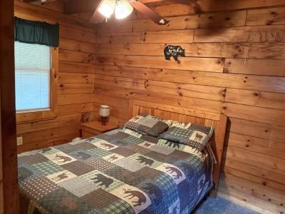 Hillbilly Haven Log Cabin Rentals, Roanoke, West Virginia