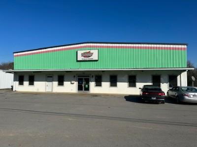 Interstate Batteries Distributor, Mount Lebanon, Tennessee