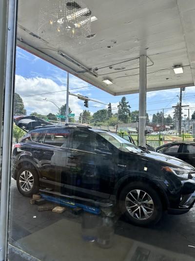 Rainier Auto Repair, Seattle Hill, Washington