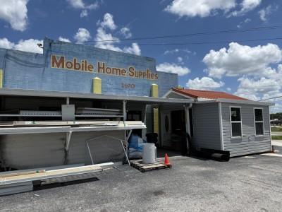Broke & Poor Surplus Building Materials Inc, Plant City, Florida
