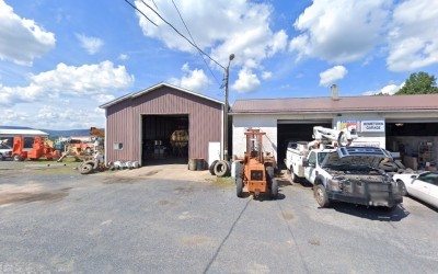 Hometown Garage