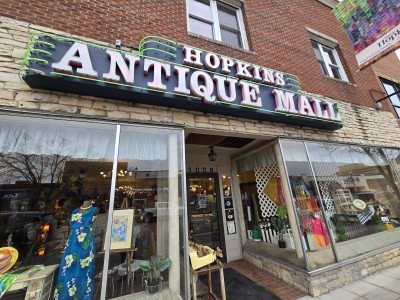 Hopkins Antique Mall