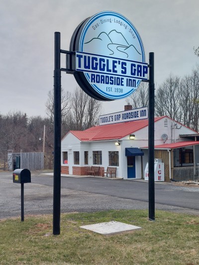 Tuggle's Gap Roadside Inn - Rooms Available Tonight