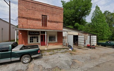 Tucker & Sons Garage
