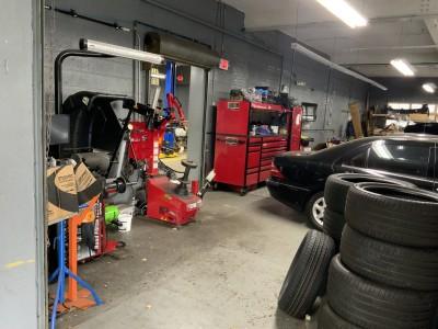 Edgewater International Auto Body & Auto Tech, Edgewater, New Jersey