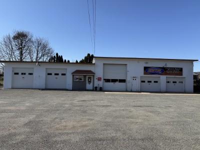Newton Auto Body & Frame Works, Breinigsville, Pennsylvania