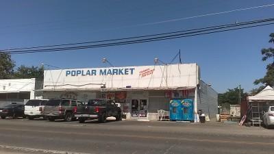 Poplar Market, Poplar-Cotton Center, California