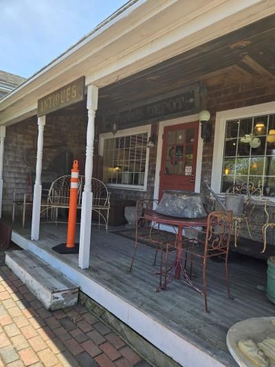 Sandwich Antiques Center Gallery, East Sandwich, Massachusetts