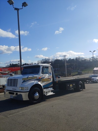 Collins Towing & Recovery LLC