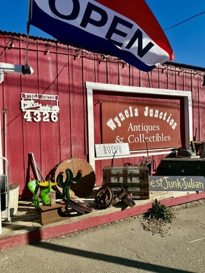 Wynola Junction Antiques & Collectibles