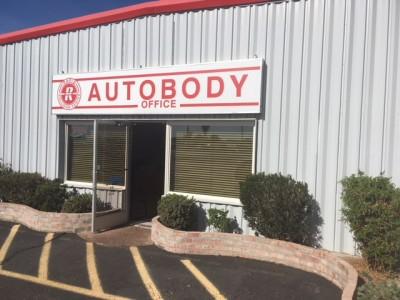 Rapid Collision Center Auto Body Repair and Paint, Mesa Verde Estates, Arizona
