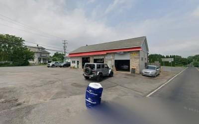 Curt's Service Center, Lower Nazareth, Pennsylvania