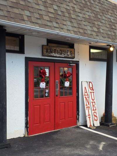 Brandywine River Antiques Market