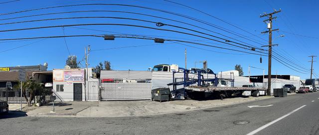 Big Chicos Wrecking, Fontana, California