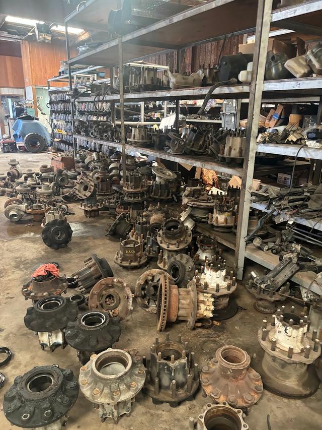 M&M Truck Parts