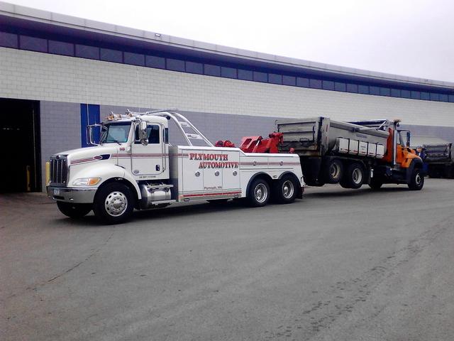 Twin Cities Towing Services - Heavy Duty, Semi Trailer & Cars