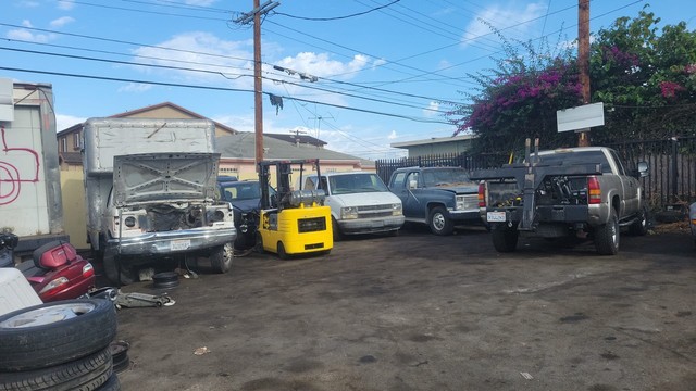 we buy junk cars $ cash $ los angeles CA