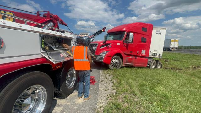 Mightys Towing & Recovery Inc., Naperville, Illinois